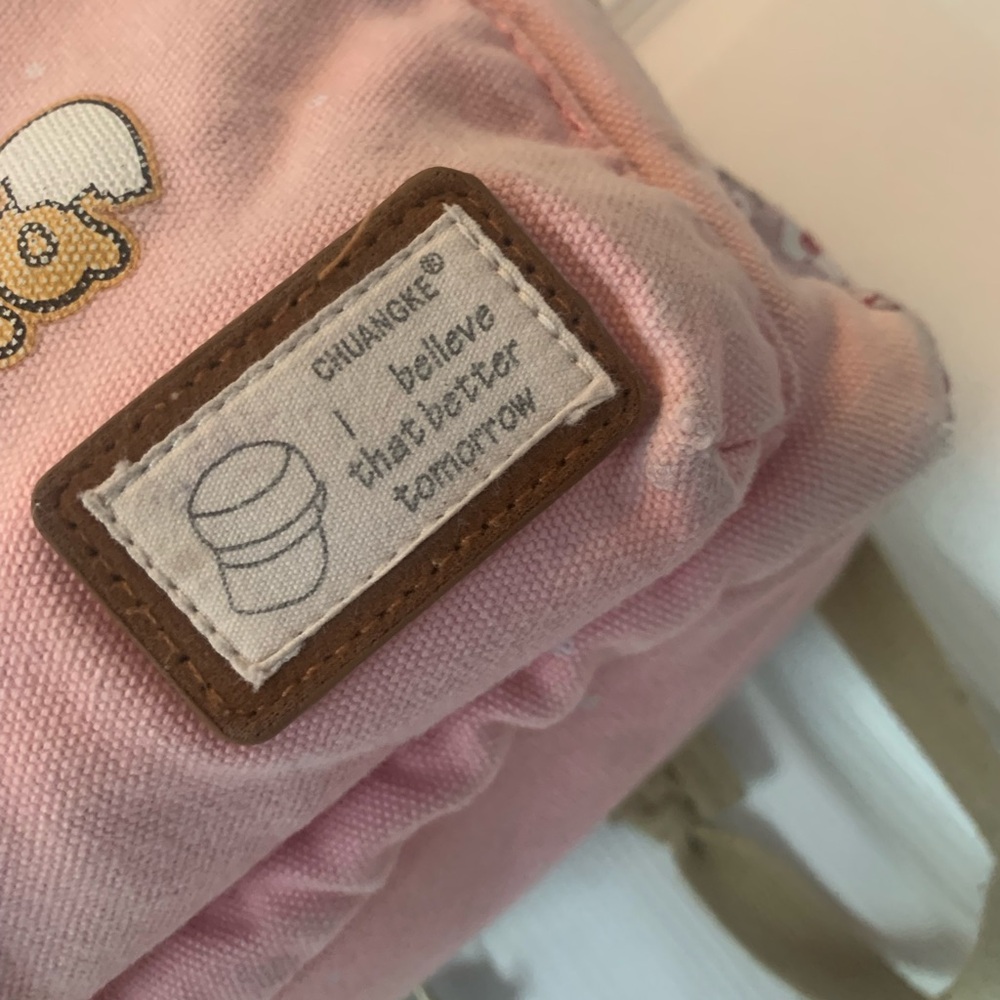 Sanrio Pink Gudetama Backpack with Floral Design - Picture 5 of 8